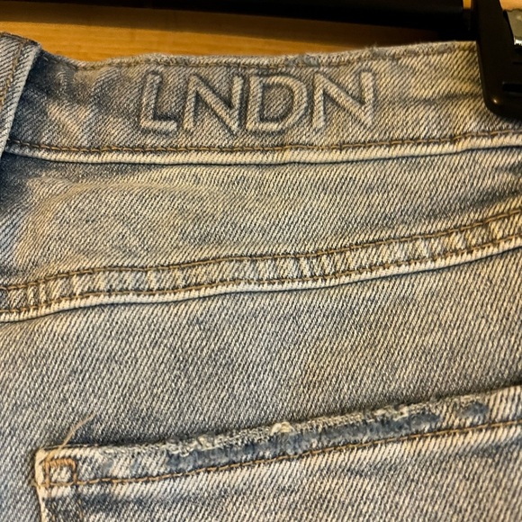 Stylish Light Wash Distressed Women Jeans - Picture 3 of 4